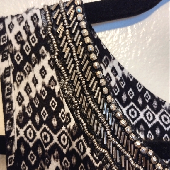 Black and White Chevron Mini Dress - Picture 7 of 7